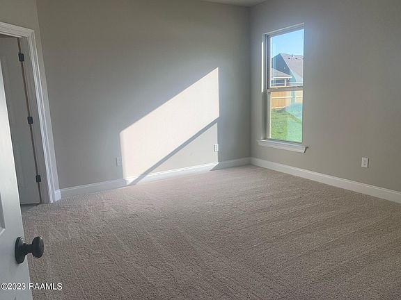 4th image of 212 Wild Cherry Ln