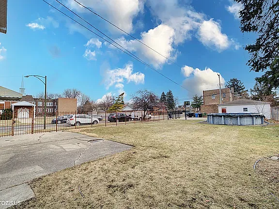 2457 N Nordica Ave #2 — Photo 9