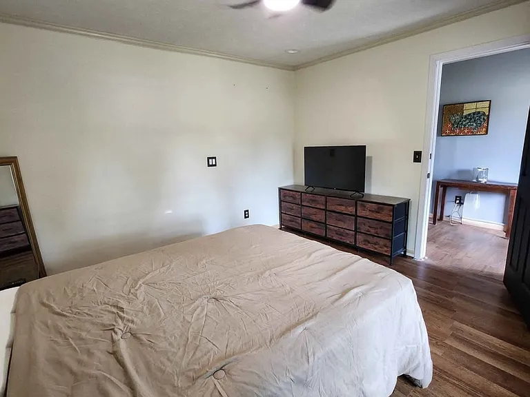 6829 Saint Julian Way — Photo 16