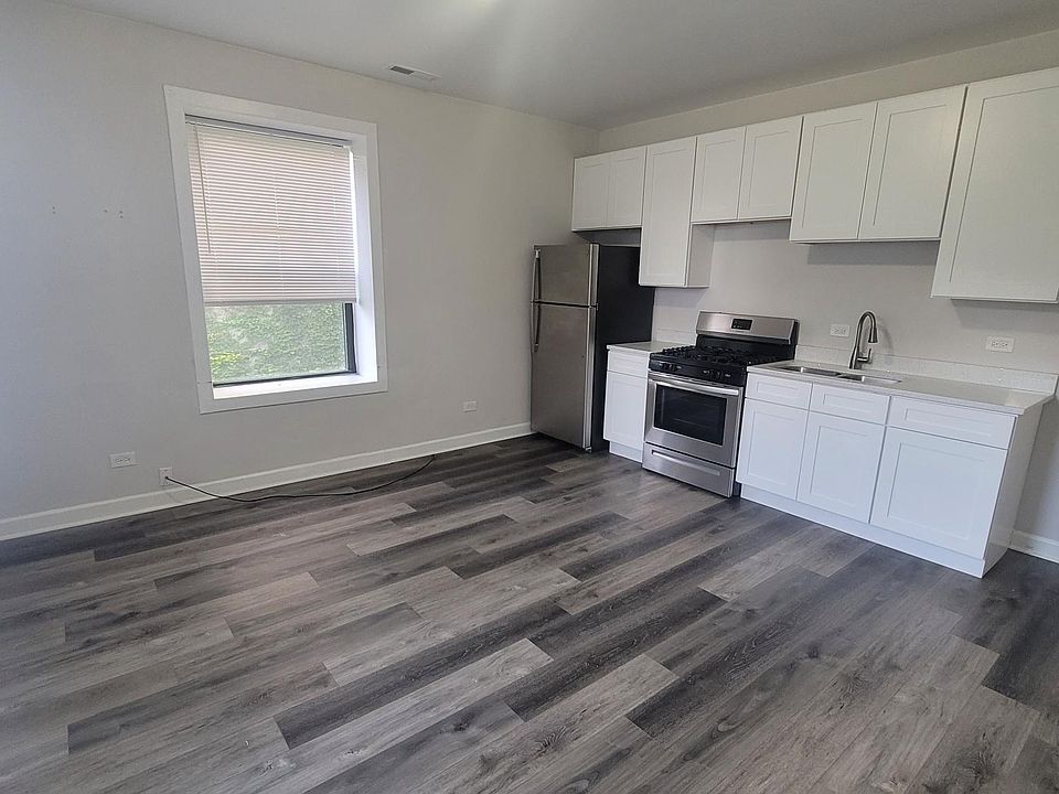 1st image of 2202 S Marshall Blvd #3S
