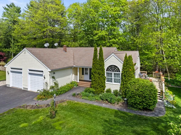 9 Mountain Ash Avenue, Brunswick, ME 04011