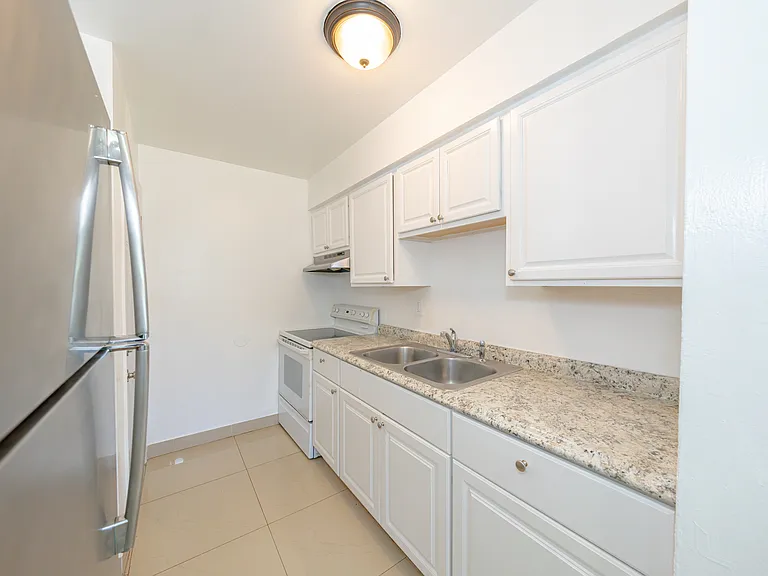 Interior_938NorthernDr_LP_11_11152025