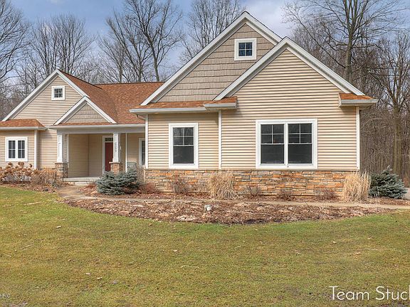2nd image of 6299 Pyramid Ln NE