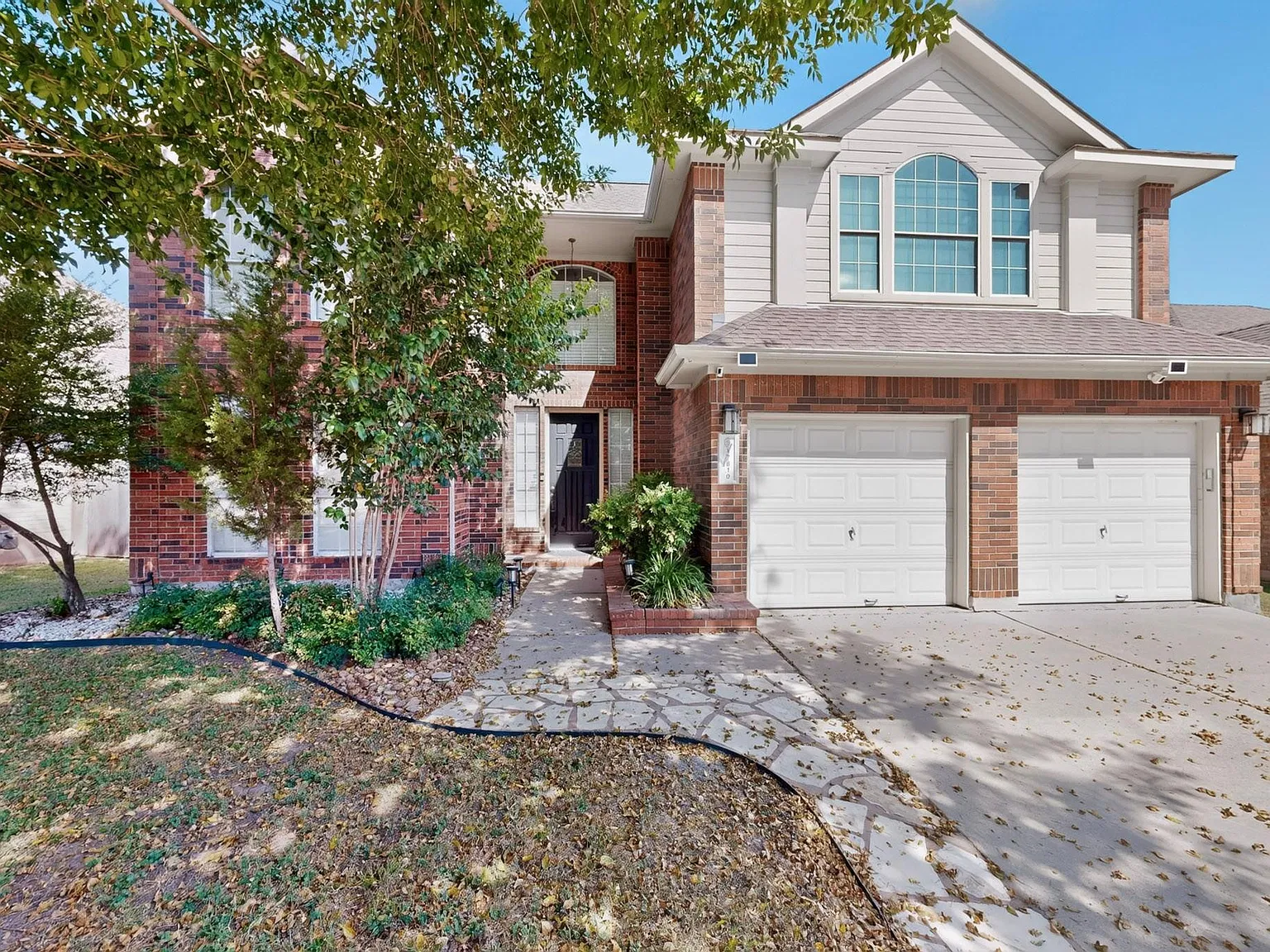 4 bed, 3.0 bath, 2424 sqft, $2,450 — Photo 4