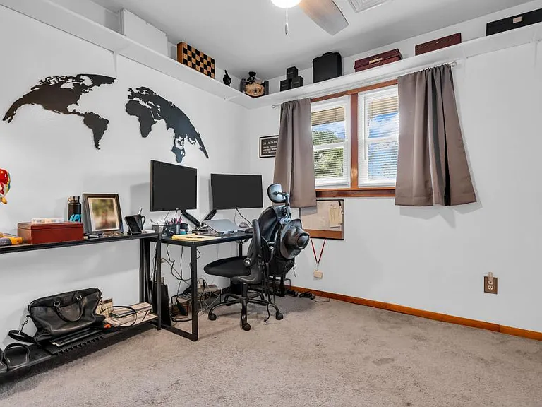 8 Pacific Ter — Photo 23