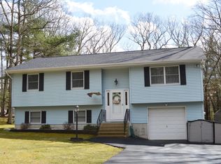 High Point Dr, Bartonsville, PA 18321