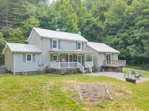 2852 Bethlehem Rd, Boones Mill, VA 24065