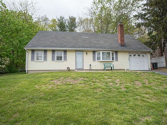 4th image of 140 Rosemont Ave