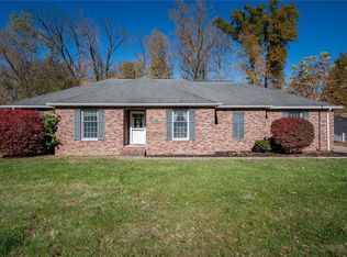 11006 Frosty Ln, Johnston City, IL 62951