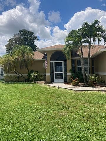 1st image of 1094 Grove Dr