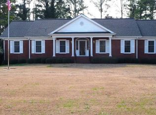 106 Fernway Dr, Fayetteville, GA 30214