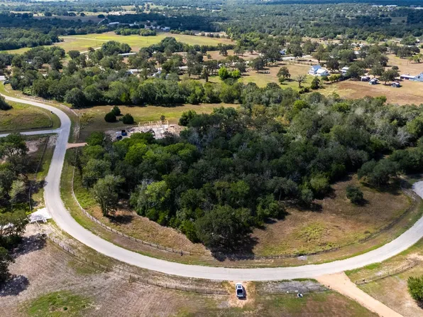 149 Woodland Meadows Ln, La Grange, TX 78945