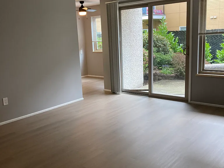 The Cameo Apartments — Photo 17