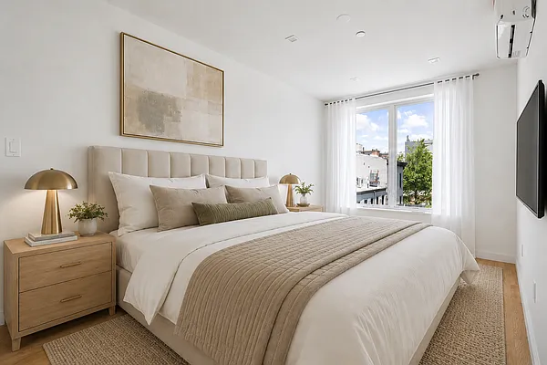 Bedroom, photo 1