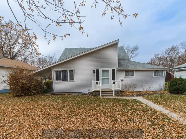 1806 Avenue G, Kearney, NE 68847