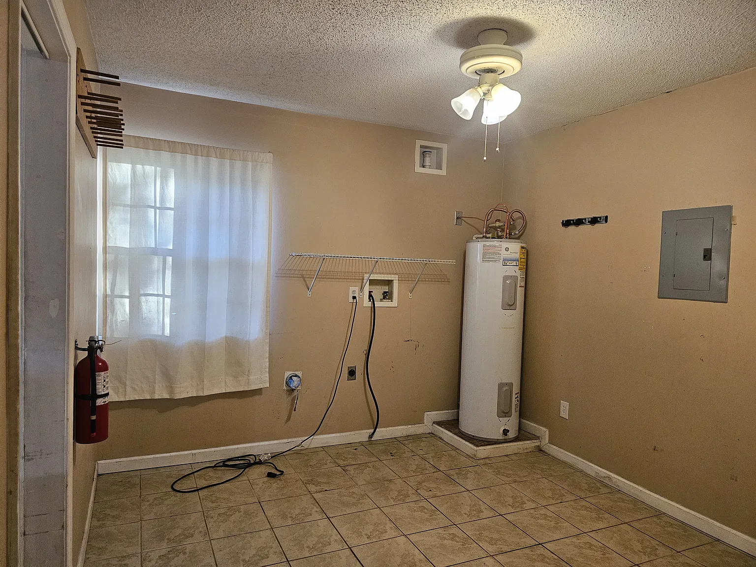 4 bed, 1172 sqft, $1,600 — Photo 4