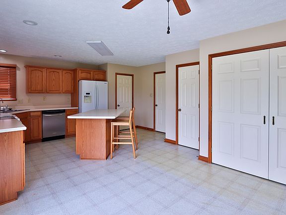 3rd image of 12875 N John Charles Ct