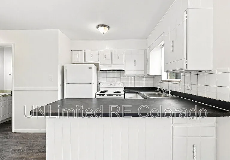 38 Lansing St — Photo 7