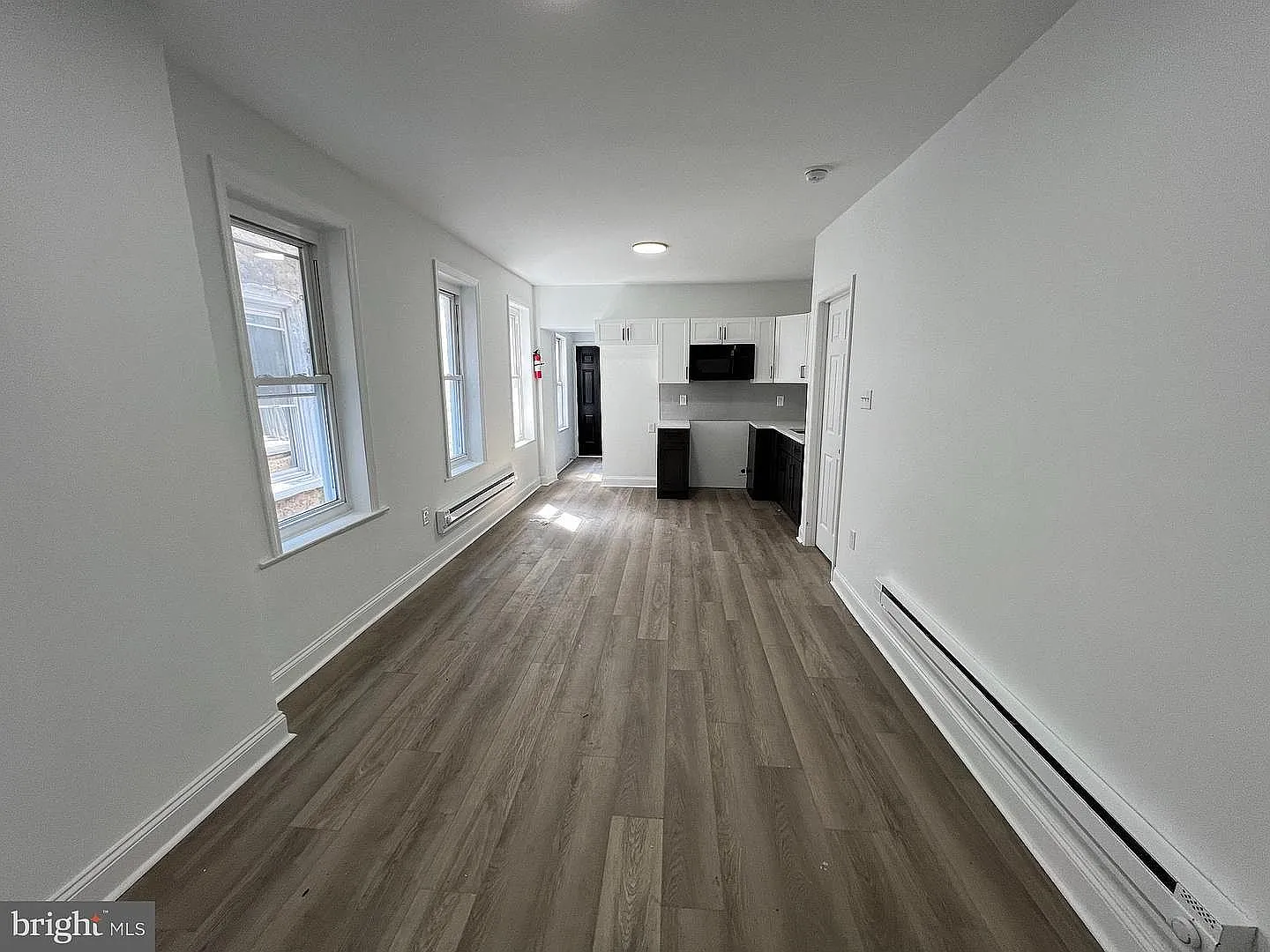 4 bed, 1500 sqft, $1,700 — Photo 2