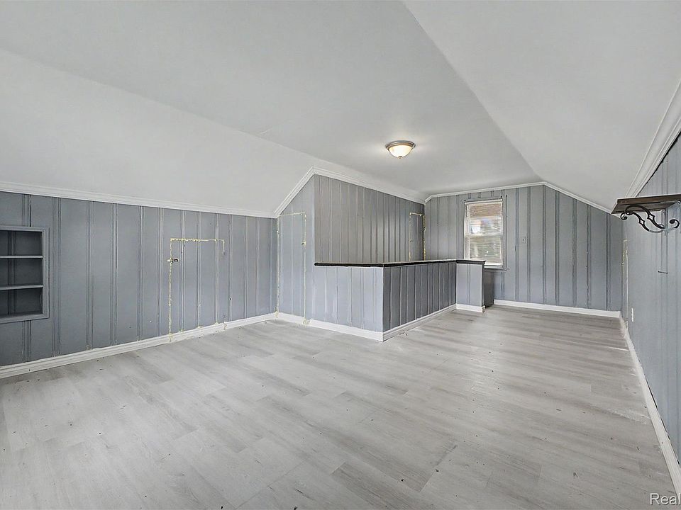 7434 Clayburn St, photo 21