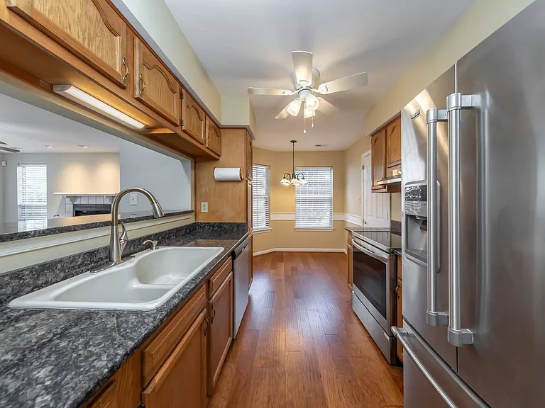 308 Ferguson Bnd — Photo 8
