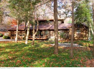 231 Ansonia Rd, Woodbridge, CT 06525