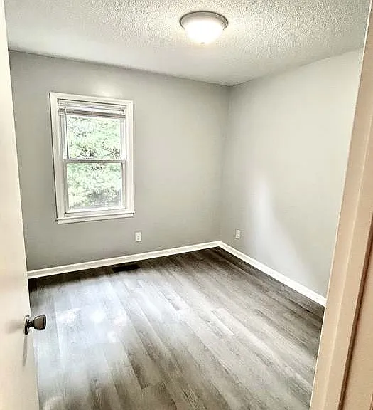 374 Seminole Trl — Photo 4