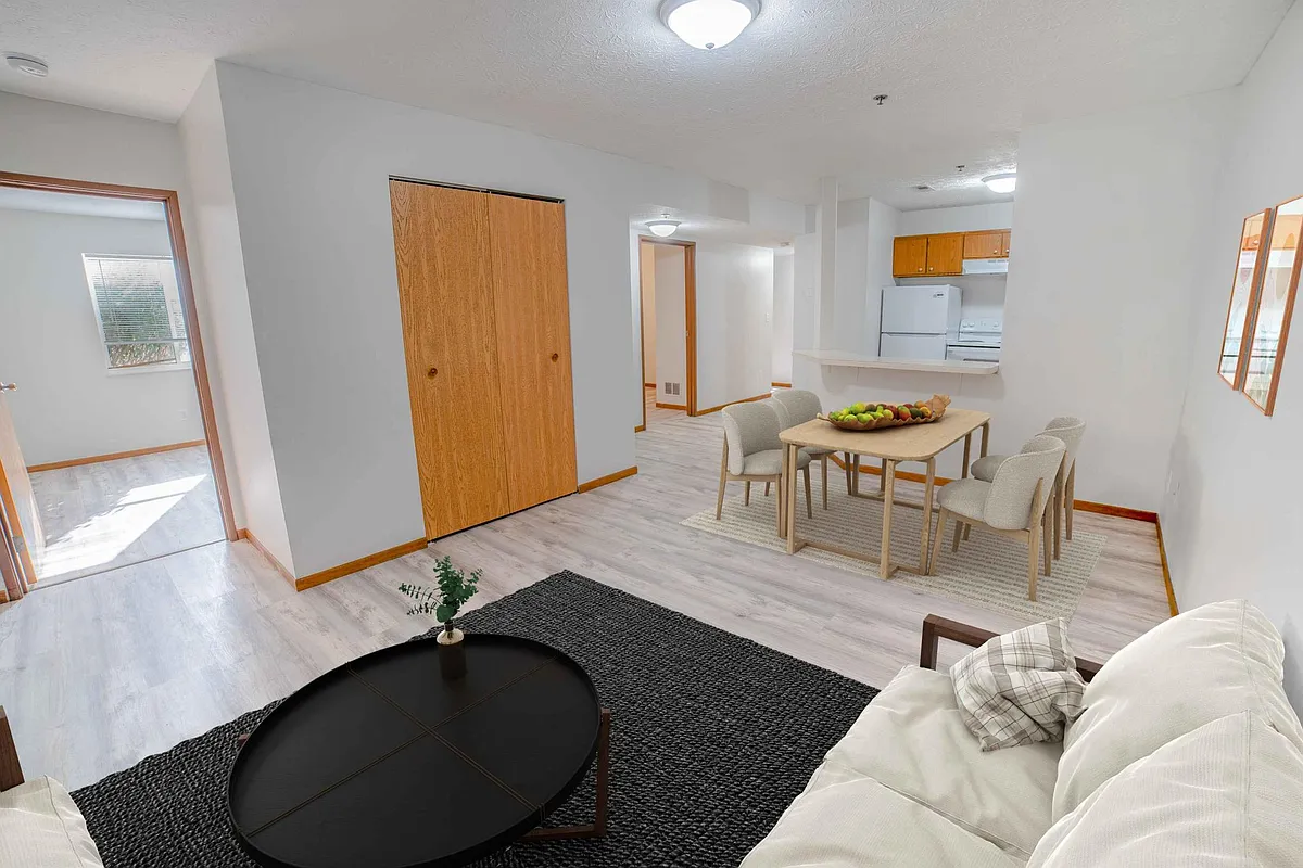 Living room in a 4 bedroom unit - Sumner Point Apartments