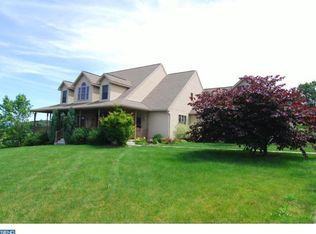 125 Peach Blossom Ln, Leesport, PA 19533