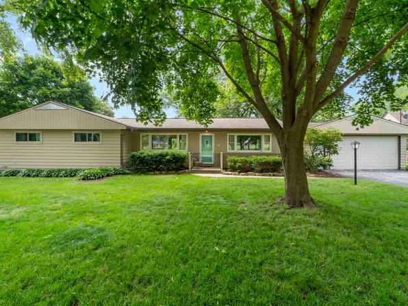 519 W Starin Rd, Whitewater, WI 53190