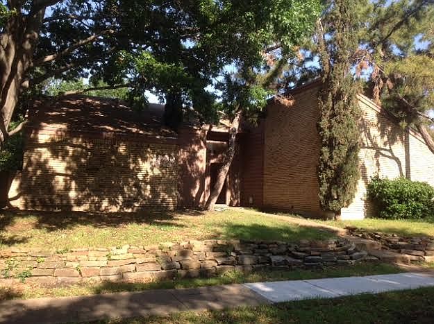 1st image of 1228 Whispering Oaks Ln