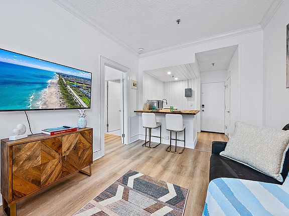 5th image of 235 Sunrise Avenue #2224