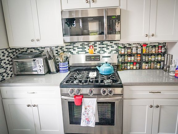 5th image of 8801 Fort Hamilton Pkwy #2