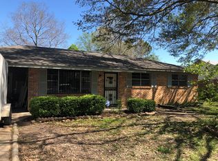 2623 Kay White Cir, Greenwood, MS 38930