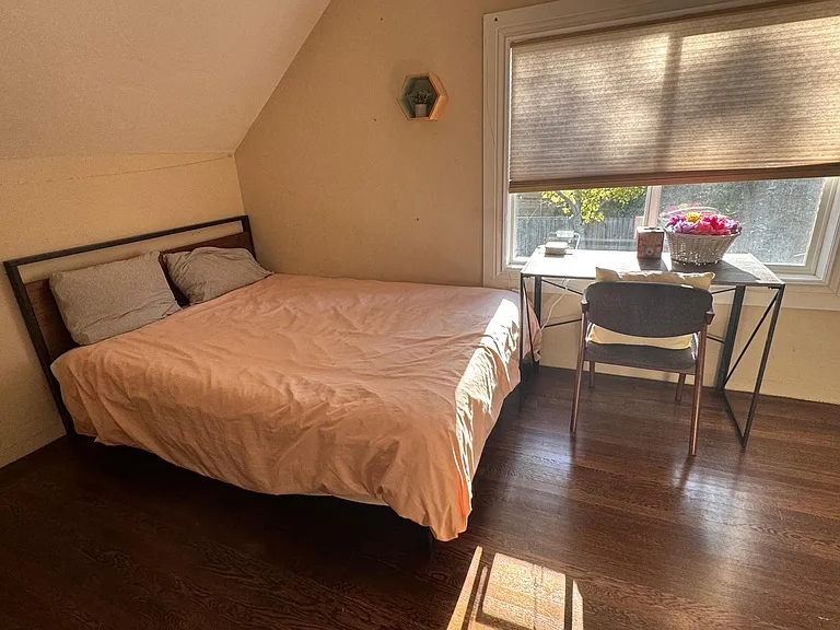 1345 Cabrillo Ave — Photo 8