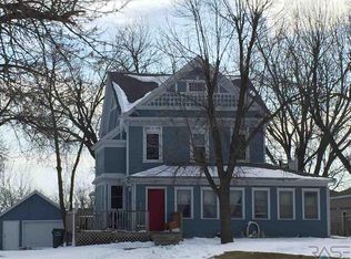 728 Maine Ave, Adrian, MN 56110