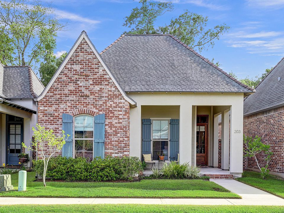 1st image of 203 Willow Vine Dr