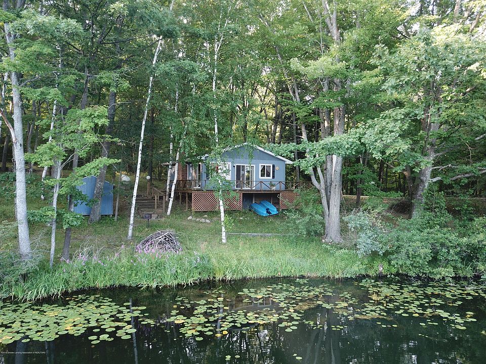 1st image of 637 Negaunee Lake Dr