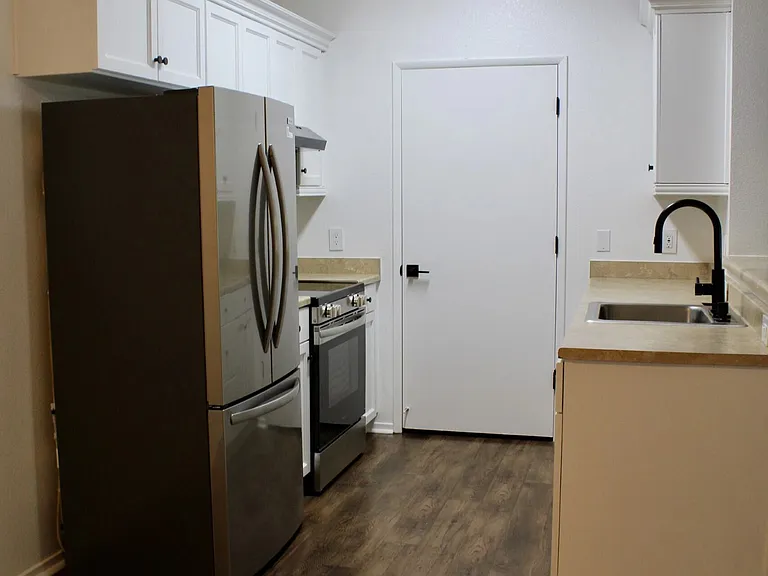 2220 Brookwood Ave #20-403 — Photo 12