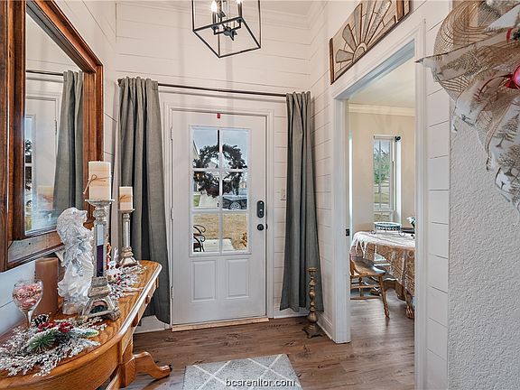 4th image of 3721 Mariposa Ct