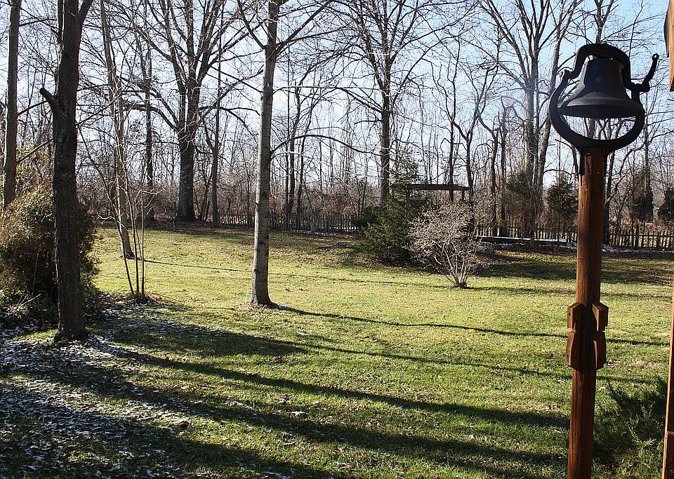 1st image of 16562 Pine Valley Dr