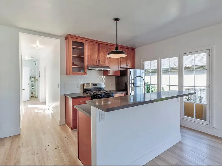 1704 Miramar St #1706 — Photo 1