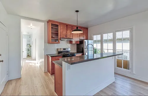 1704 Miramar St #1706 Photo 1