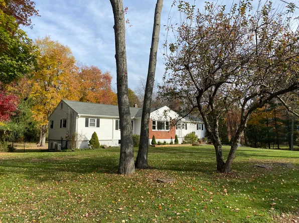 9 Seymour Ln #A, Ridgefield, CT 06877