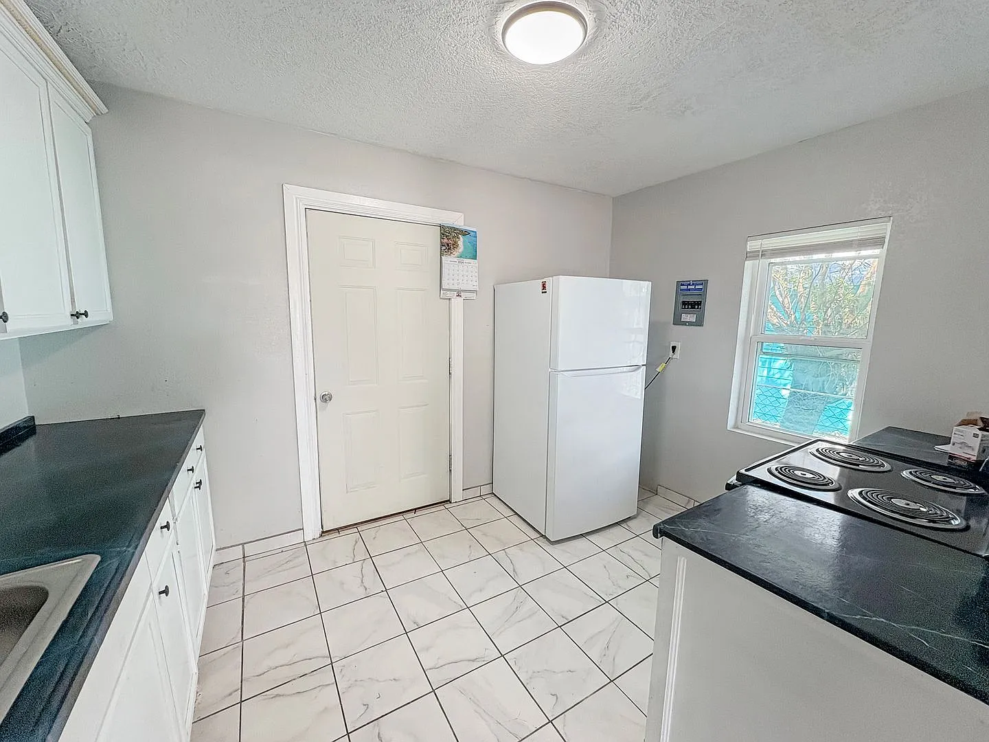 301 N Cochran Unit D | Hobbs NM — Photo 2