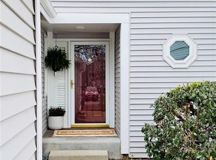 1541 Milbridge Dr, Chesterfield, MO 63017