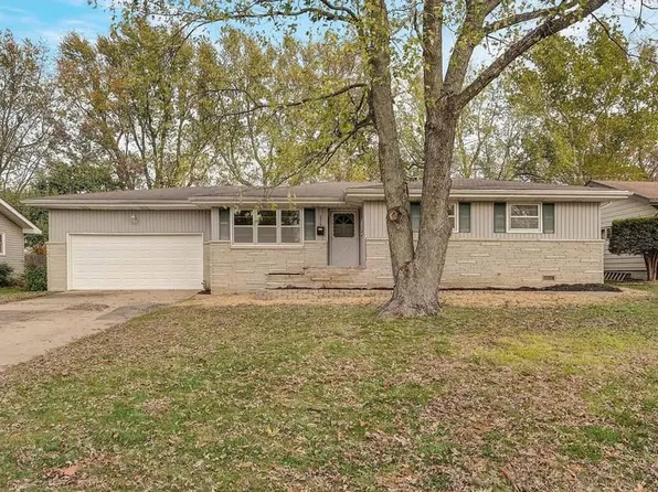 2316 S Barcliff Ave, Springfield, MO 65804