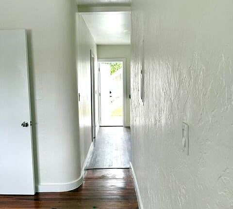 5th image of 715 2nd Ave S