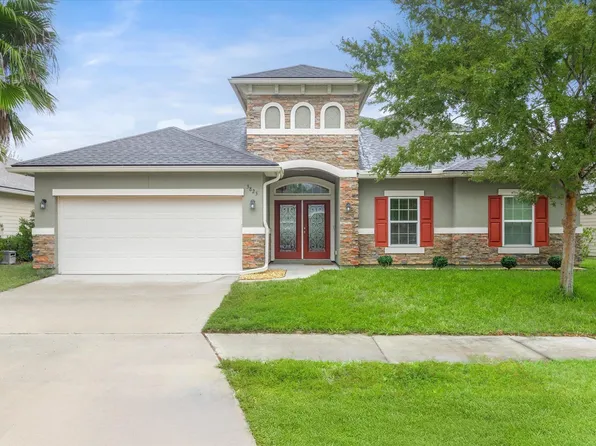 3825 Hammock Bluff Dr, Jacksonville, FL 32226