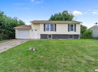 4112 N Elsie Ave, Davenport, IA 52806